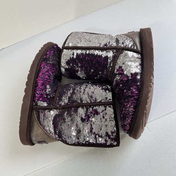 UGG Boots Size 7 Stellar Sequin Reversible Purple Silver Short Classic - Picture 8 of 9